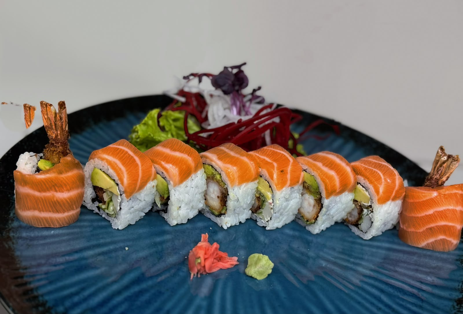DRAGON ROLL